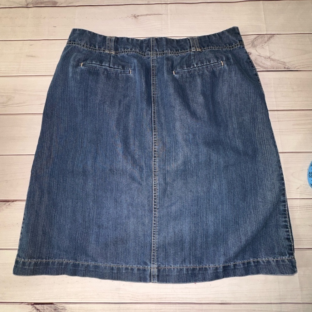 IZOD Button-Down Denim Skirt | Size 10 Classic Summer Business Casual Church - Picture 2 of 6